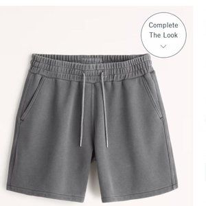 Abercrombie & Fitch Men's Essential shorts Size - L
